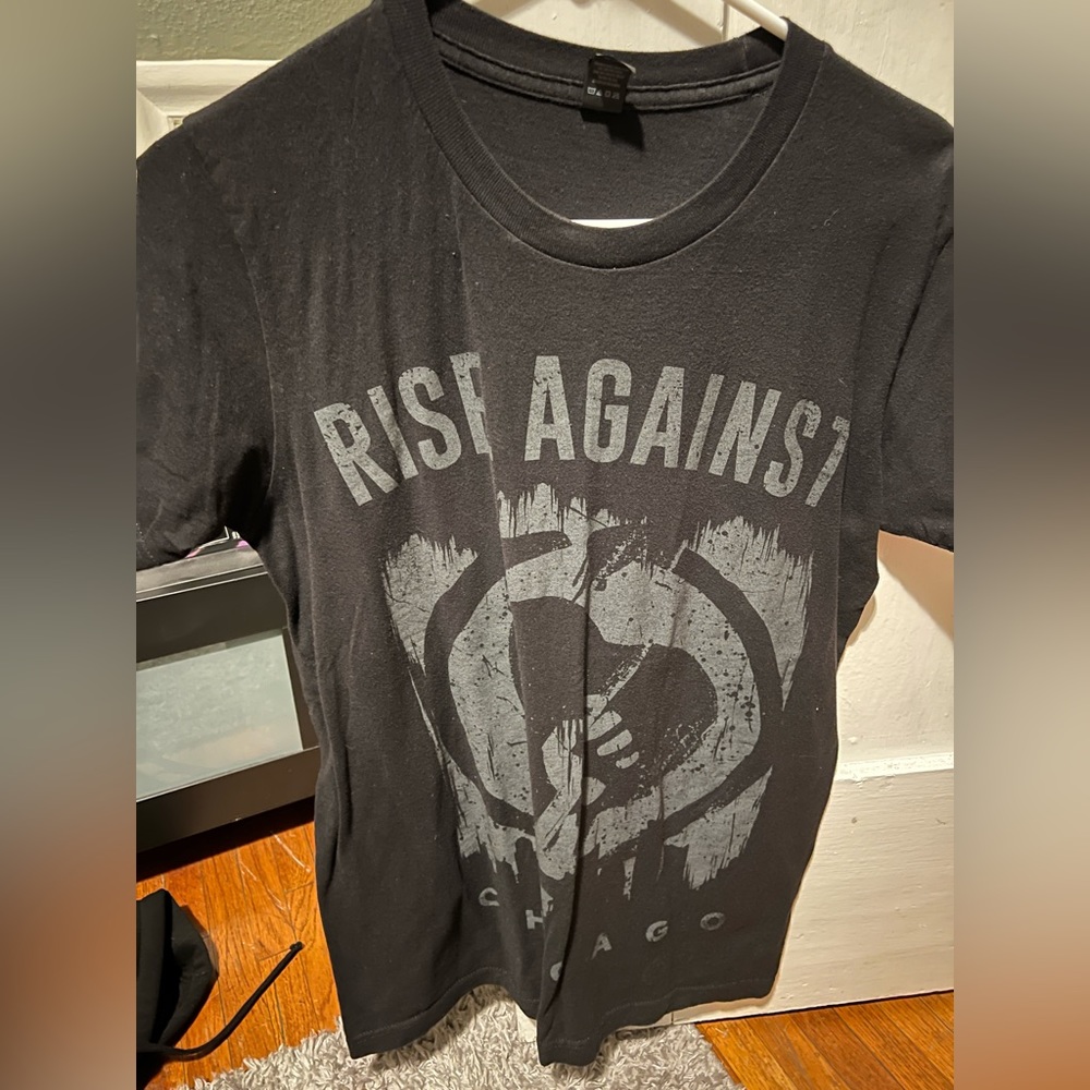 Rise Against band Tshirt from Hot Topic Tultex brand shirt